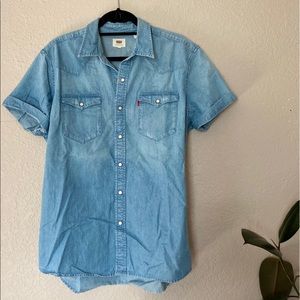 Short Sleeve, Chambray Button-down ⚡️ Levi’s